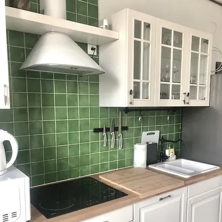 Apartment Port *